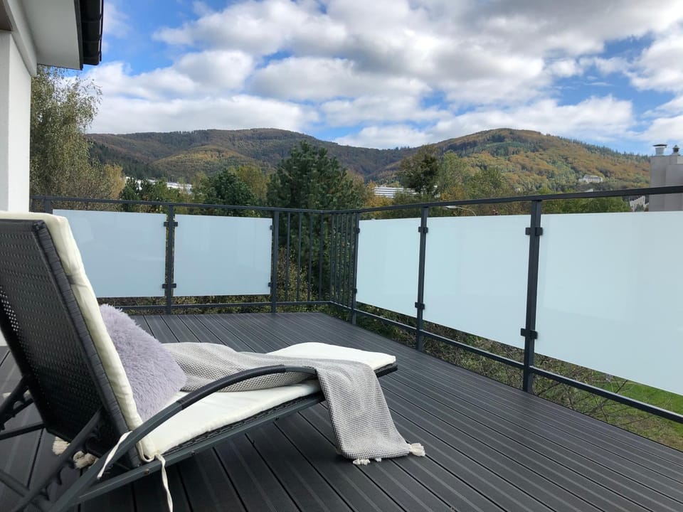 Balcony/Terrace, Balcony/Terrace, Mountain view