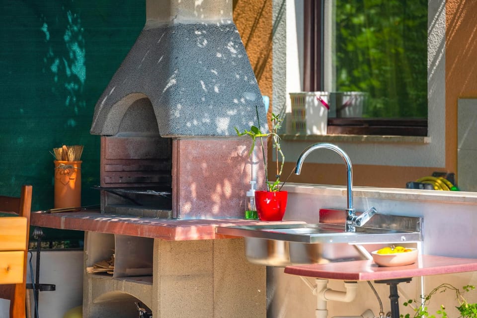 BBQ facilities, BBQ facilities