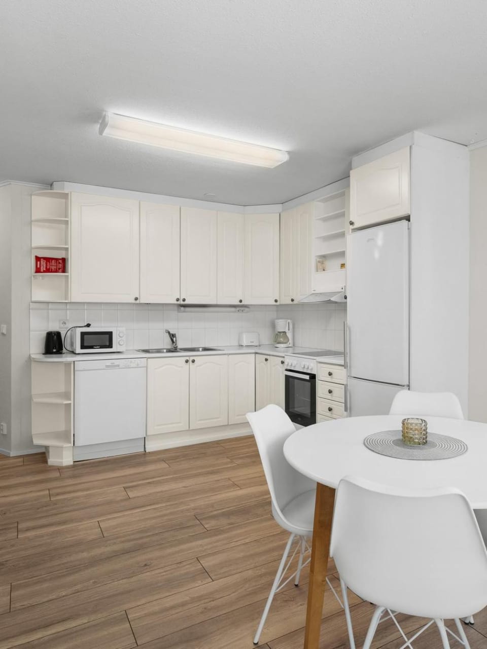 Kitchen or kitchenette, Dining area, dishwasher, oven, stove, toaster