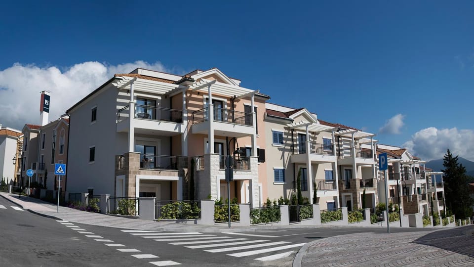 Apartments SLAVA Apartment in Kotor Municipality