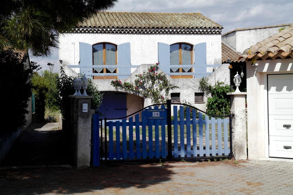 Property building, Facade/entrance, Street view