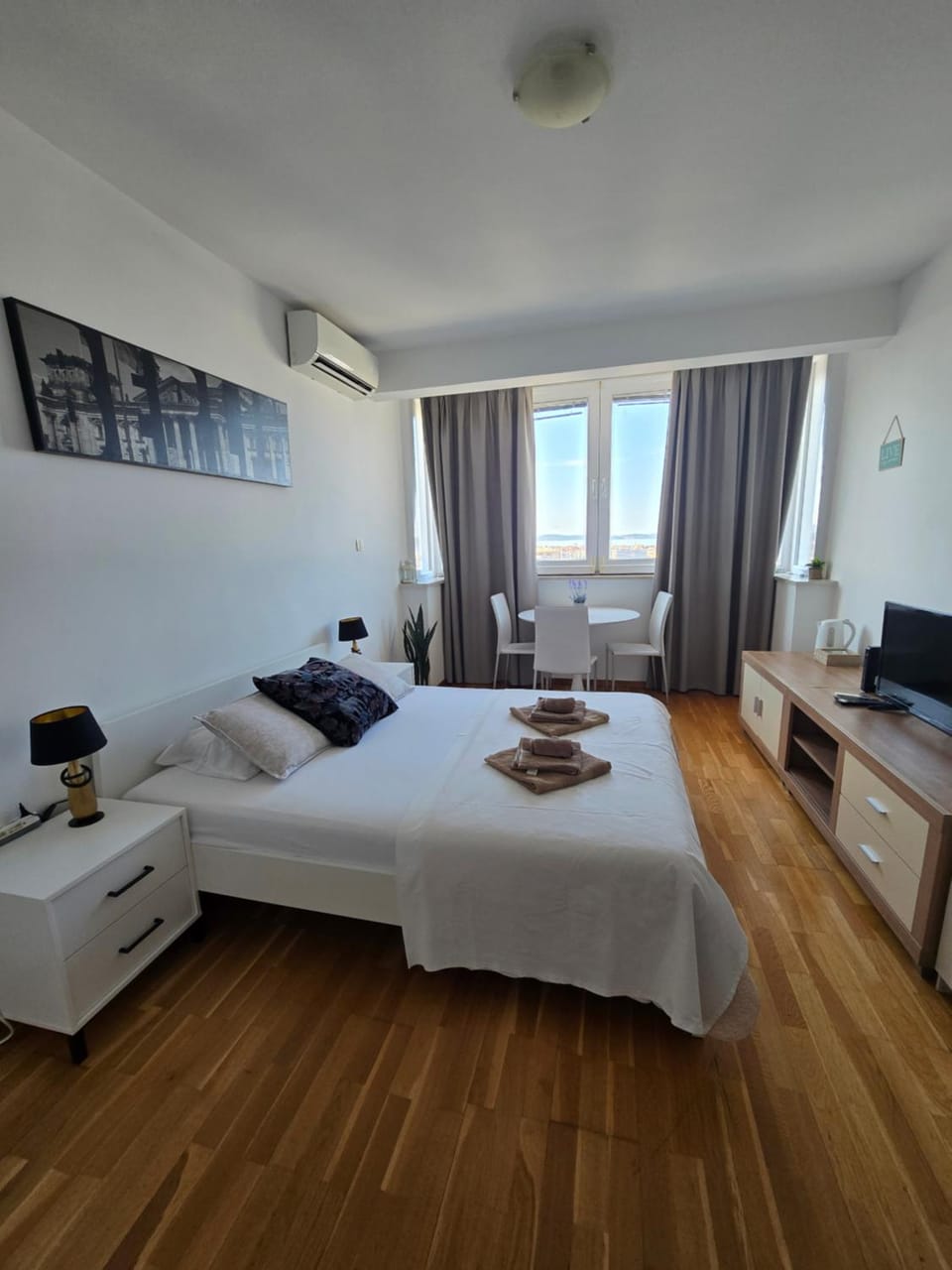 Studio apartment KIKI with a sea view, free WiFi, for 2 persons Apartment in Zadar