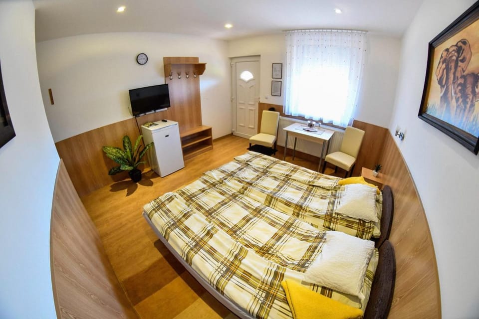 Fenyves Csárda Vendégház Bed and Breakfast in Hungary