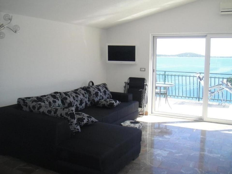 Balcony/Terrace, Living room, air conditioner