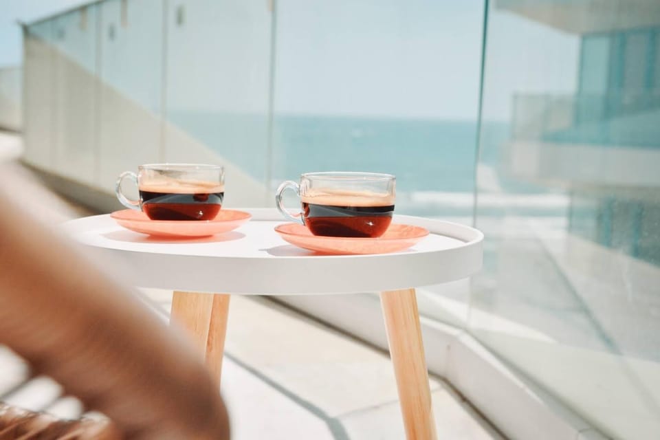 Coffee/tea facilities, Sea view