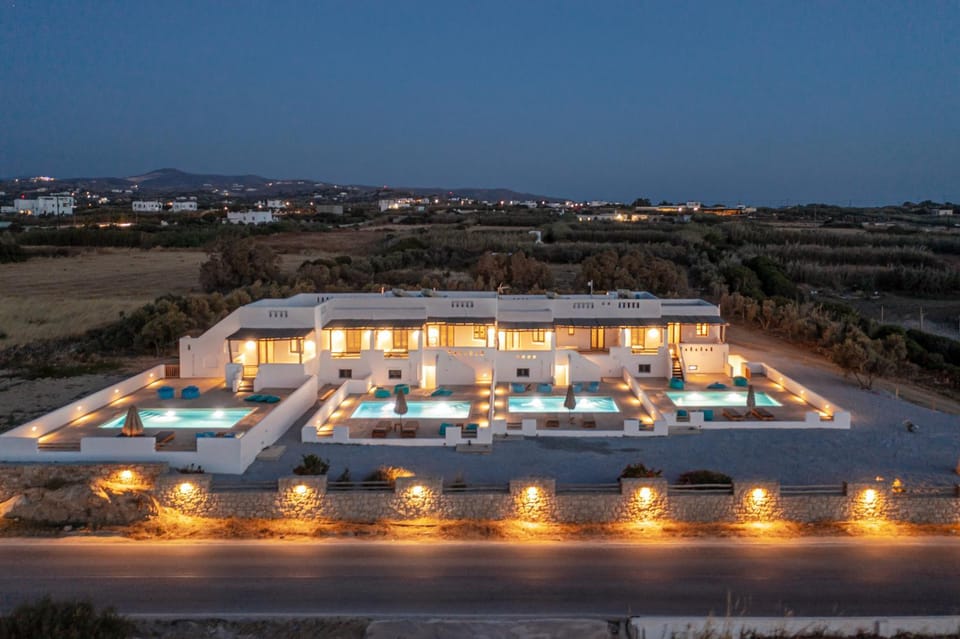 Property building, Nearby landmark, Staff, Spring, Day, Night, People, People, People, Natural landscape, Summer, Garden, View (from property/room), Other, Other, Other, Seating area, Autumn, Text overlay, Text overlay, Text overlay, Guests, Mountain view, Pool view, Pool view, Area and facilities, Area and facilities, Swimming pool, Swimming pool, Seasons, Time of day, Sunrise, Sunset, children, Family, internet, towels, VIP