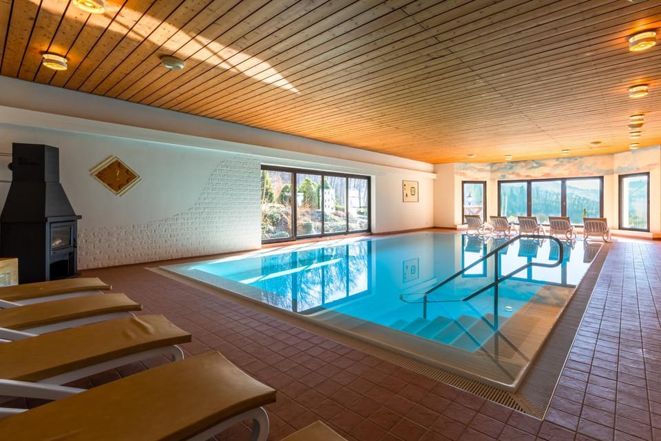 Pool view, Swimming pool