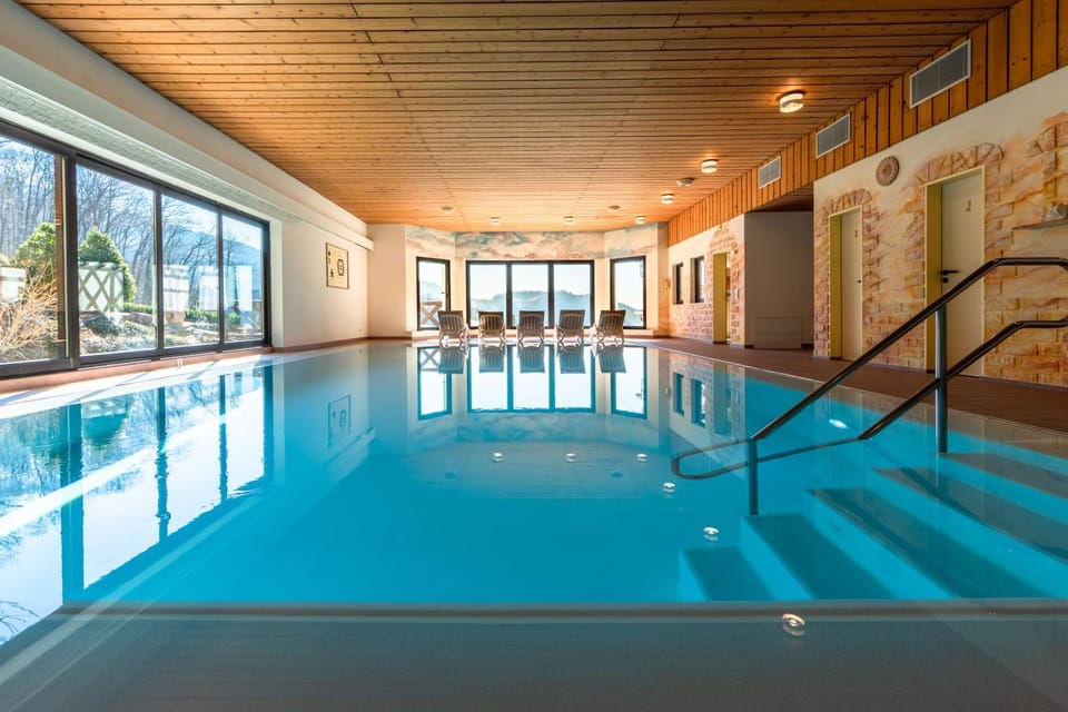 Pool view, Swimming pool