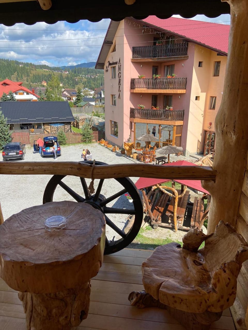 Pensiunea Angela Bed and Breakfast in Romania