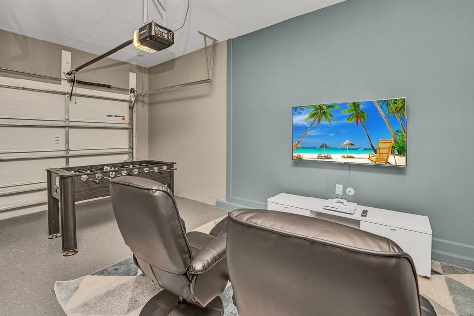 TV and multimedia, Seating area, Area and facilities
