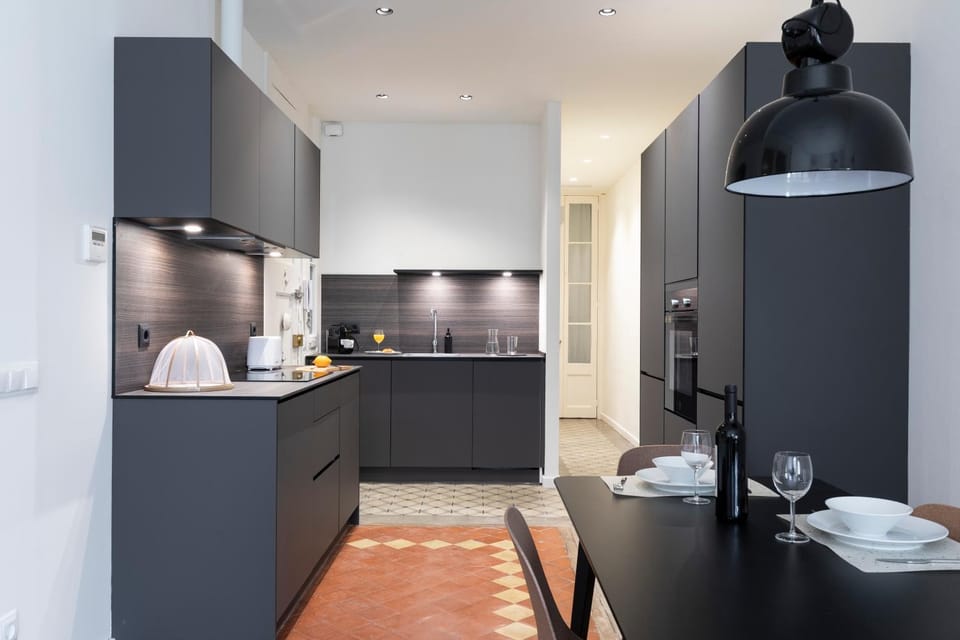 Kitchen or kitchenette, Dining area, pet friendly, stove, toaster