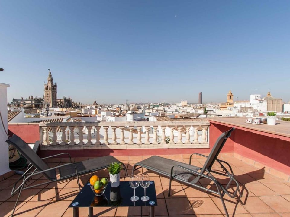 Balcony/Terrace, City view