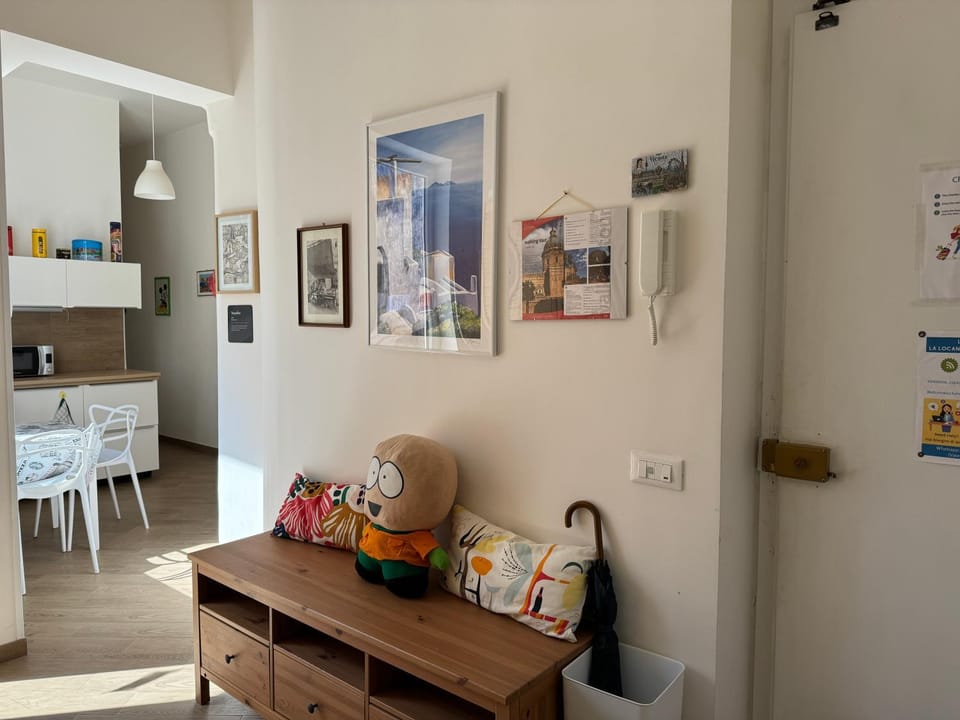 Communal lounge/ TV room