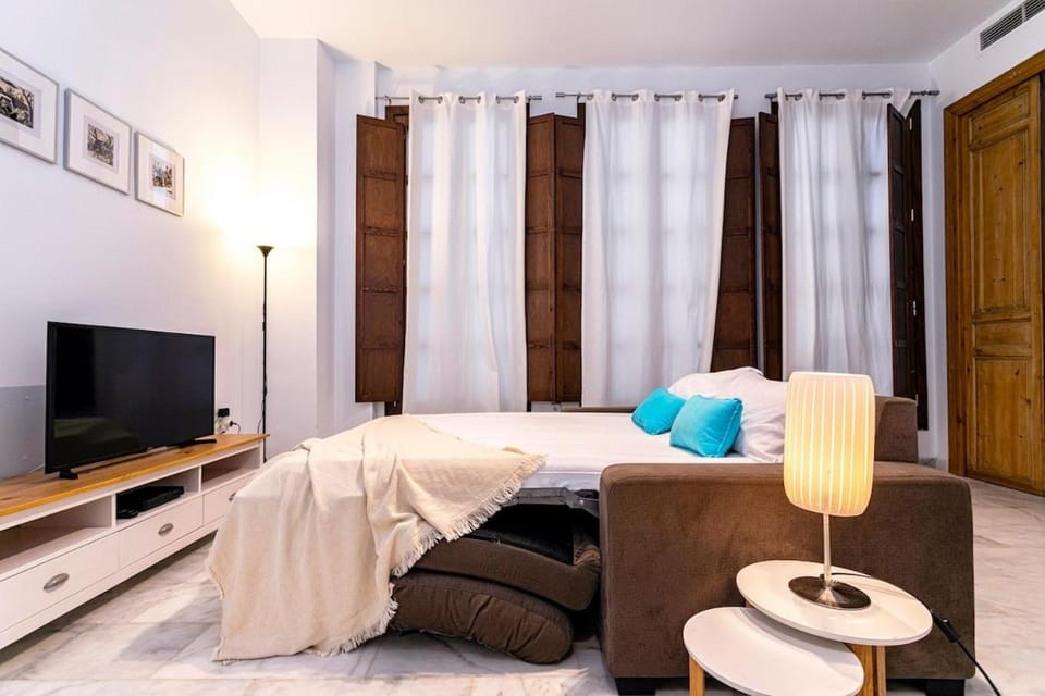 Communal lounge/ TV room, Living room