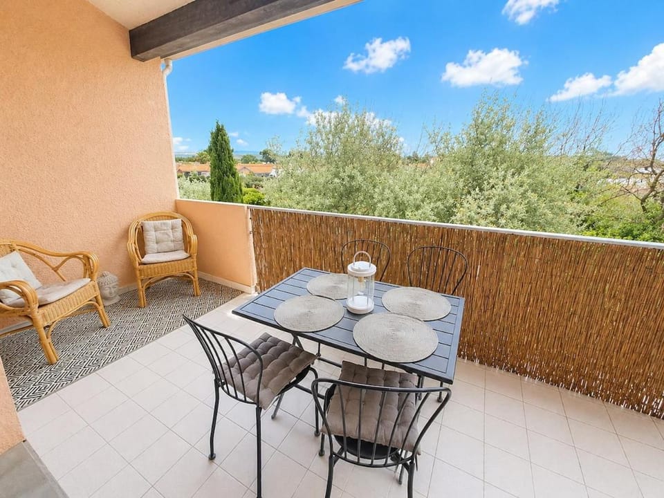 les pieds dans l eau ! Apartment in Gruissan