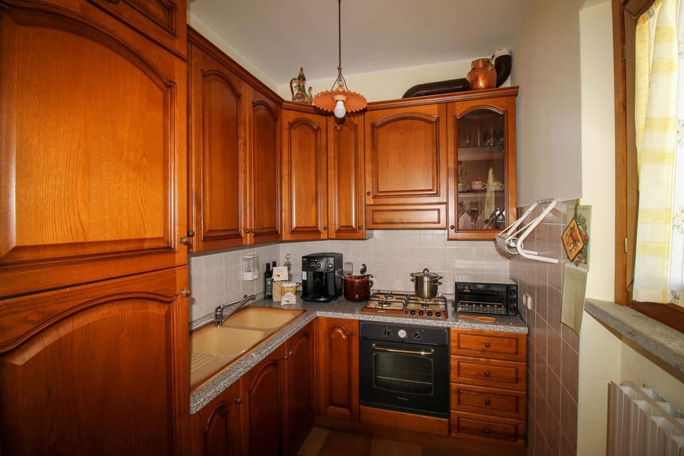 Coffee/tea facilities, Kitchen or kitchenette, pet friendly, stove