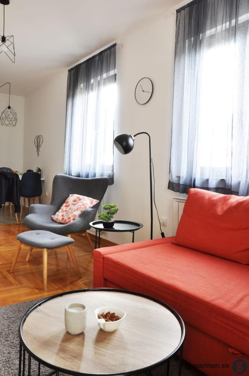 Living room, Seating area