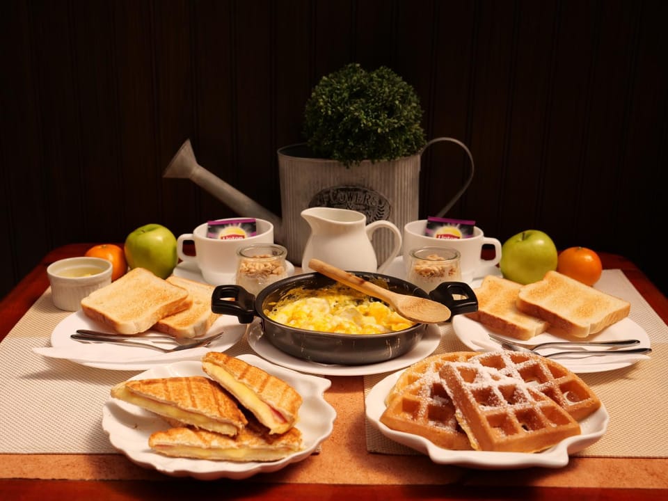 Breakfast, Continental breakfast