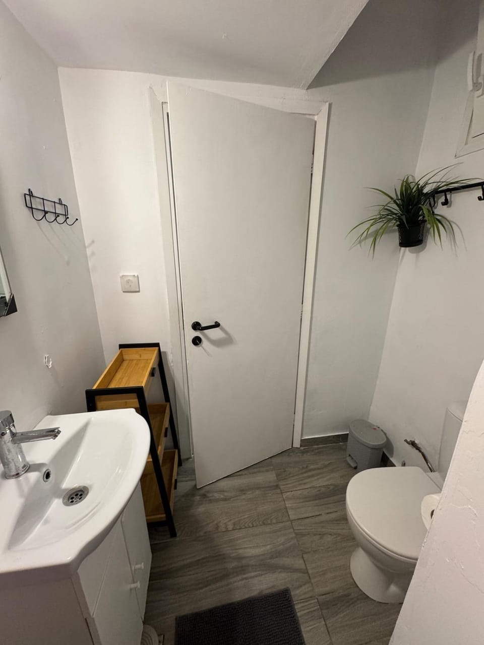 Διαμέρισμα Αθήνα 100μ Metro Apartment in Athens