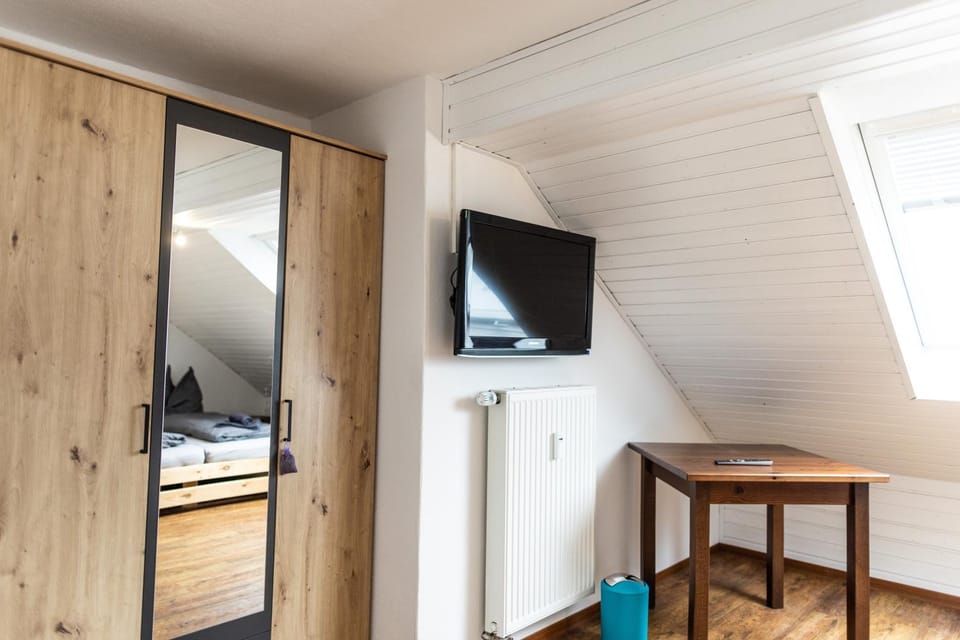 TV and multimedia, Bedroom