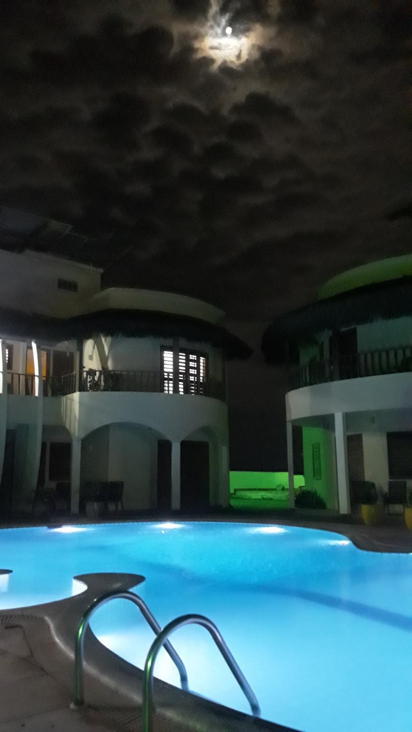 Swimming pool