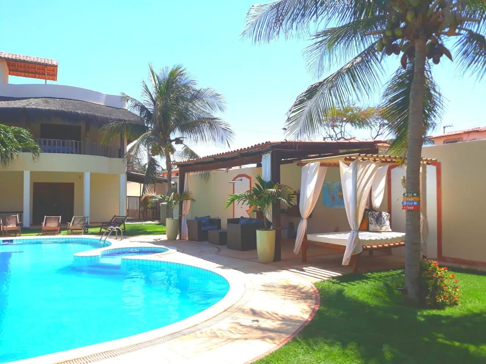 Area and facilities, Swimming pool