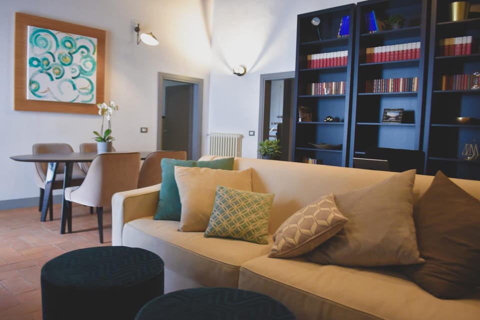 Del Giglio's Luxury apartment in Piazza della Signoria Apartment in Florence