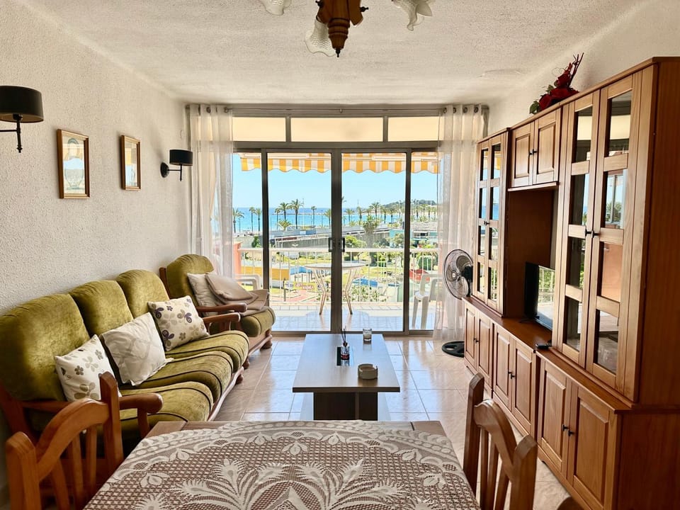 SUN and BEACH lovers apartemento 14119 Apartment in La Pineda
