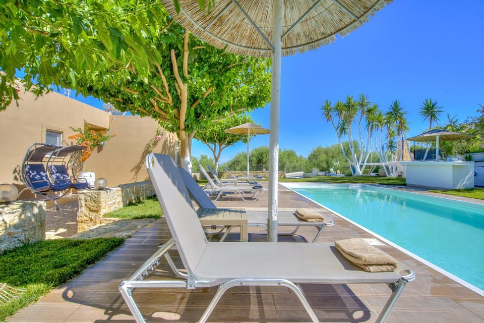 Nautilus Villa - Private Pool House in Crete