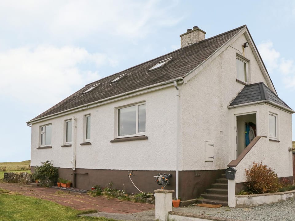 Hebridean View House in Scotland