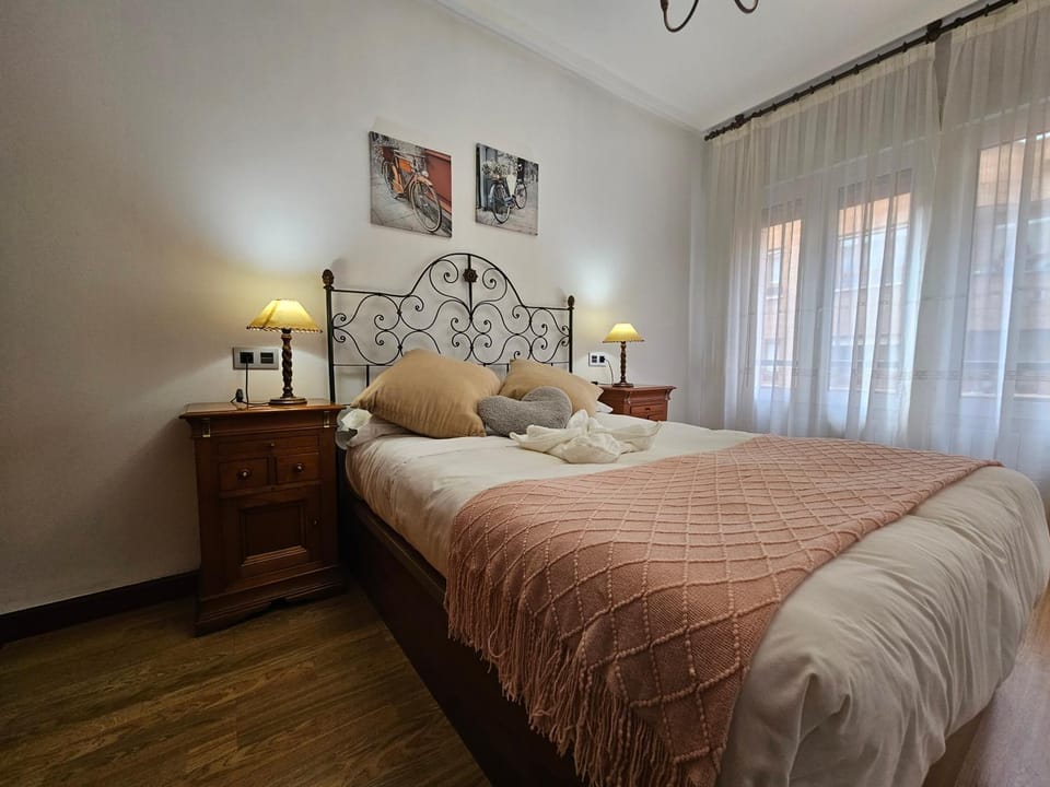 127A Apartamento 3 habitaciones cerca de la playa by R2R Consulting Apartment in Gijón