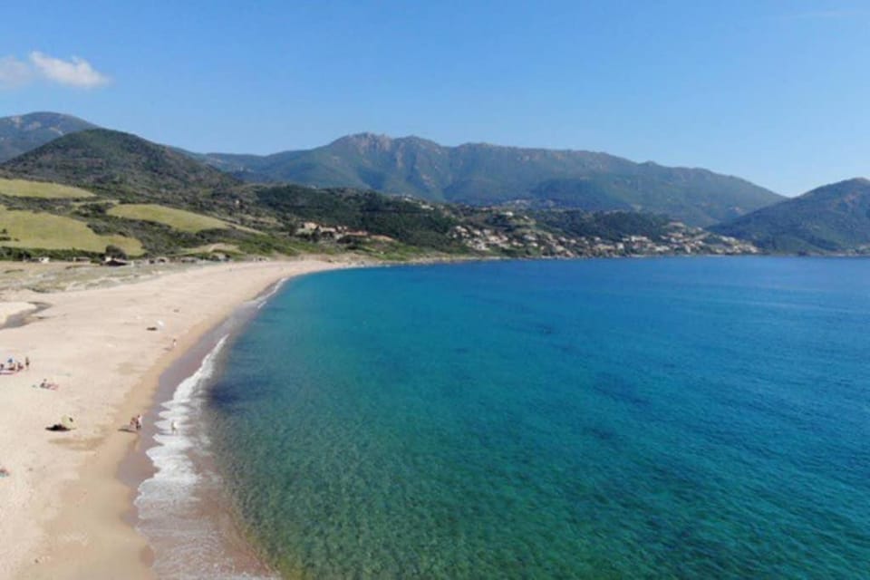 Demi villa à 150m de la plage avec vue sur mer House in Corsica