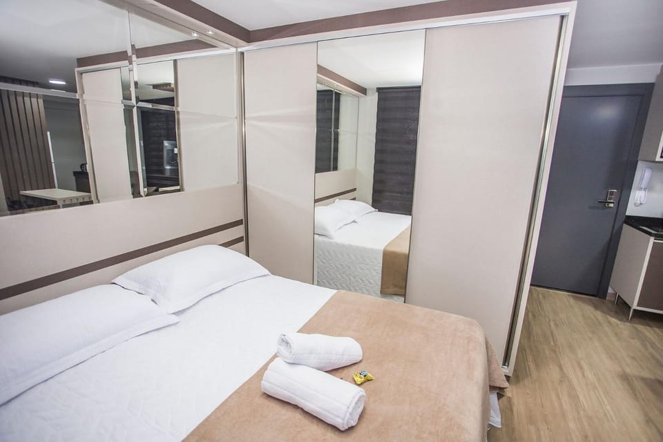 Studio com Cama e Sofá-Cama de Casal - ALL2011 Apartment in Curitiba