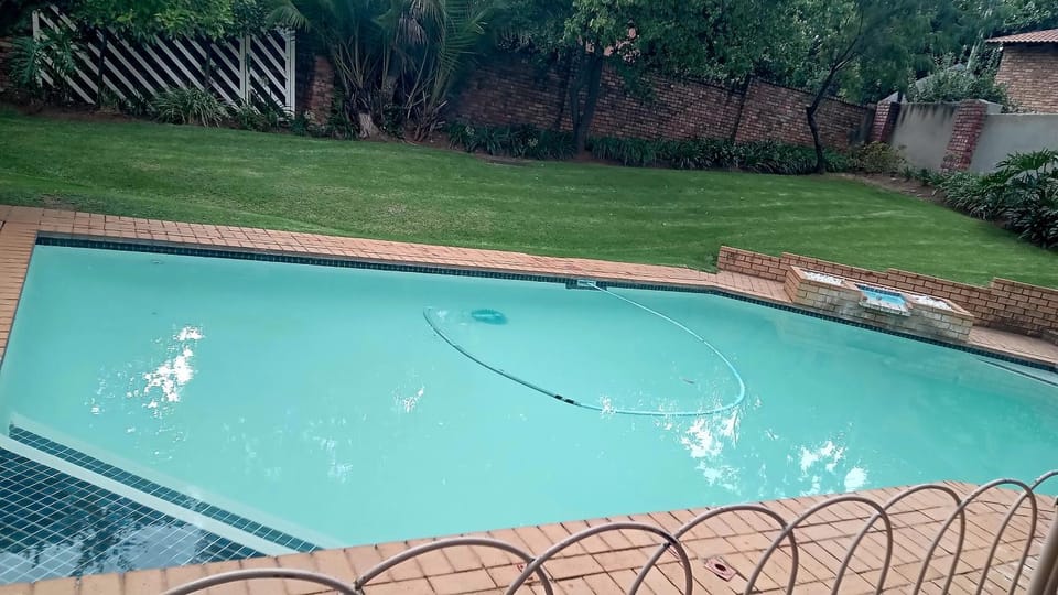 Royal Olympia Lodges & Safaris RSA Bed and Breakfast in Sandton