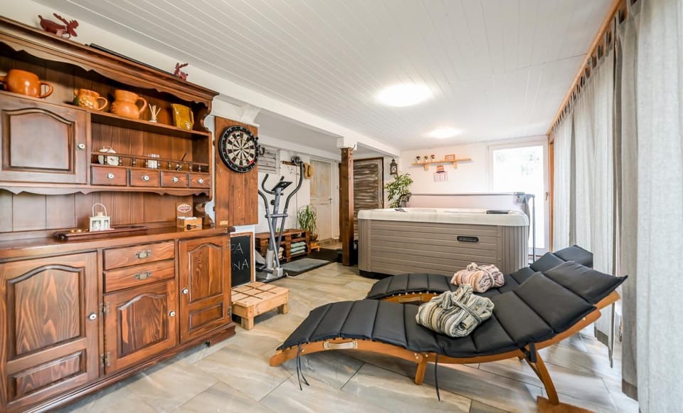 Hot Tub, Spa and wellness centre/facilities