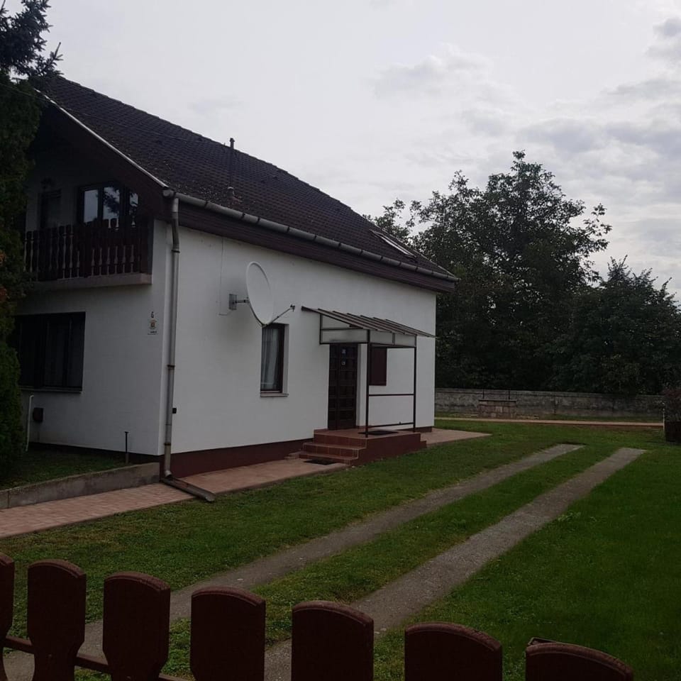 Property building, Garden, Garden view