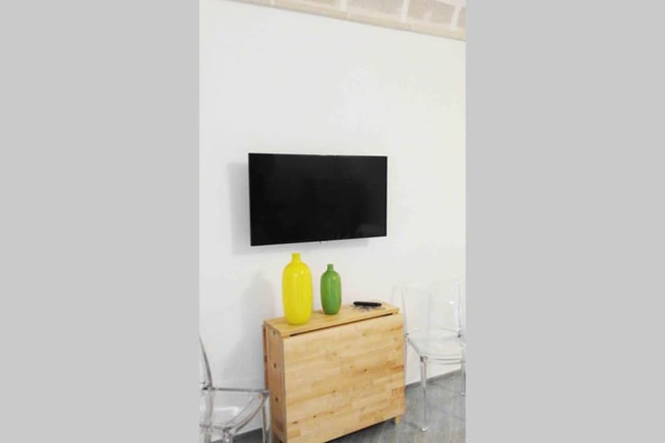 TV and multimedia, Decorative detail