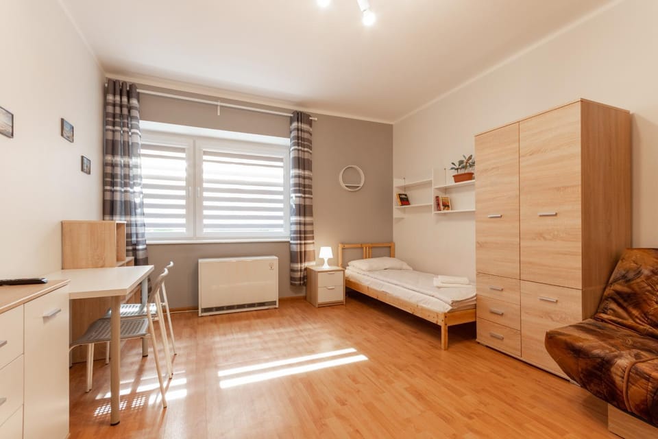 Seating area, Bedroom, hair dresser, wardrobe