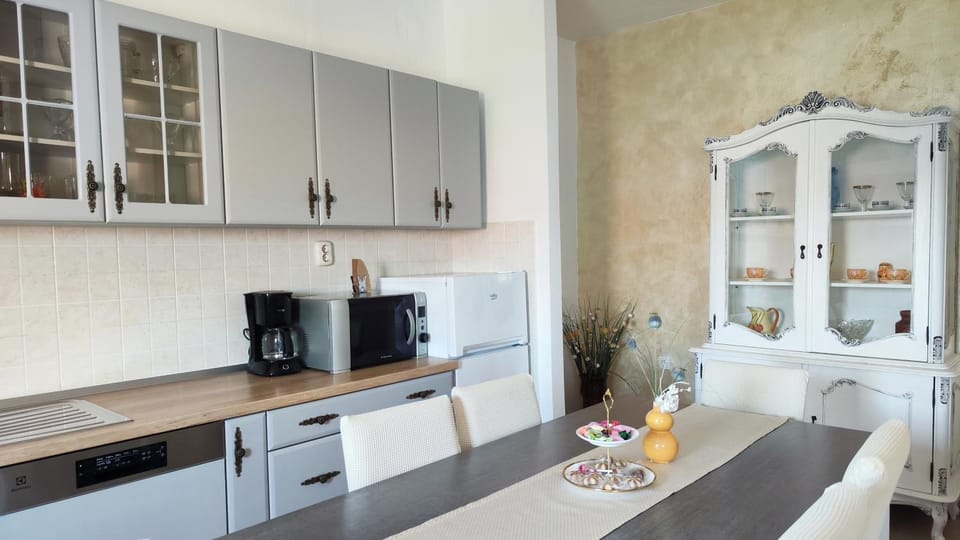Apartment Jardin with free cowered parking House in Zadar
