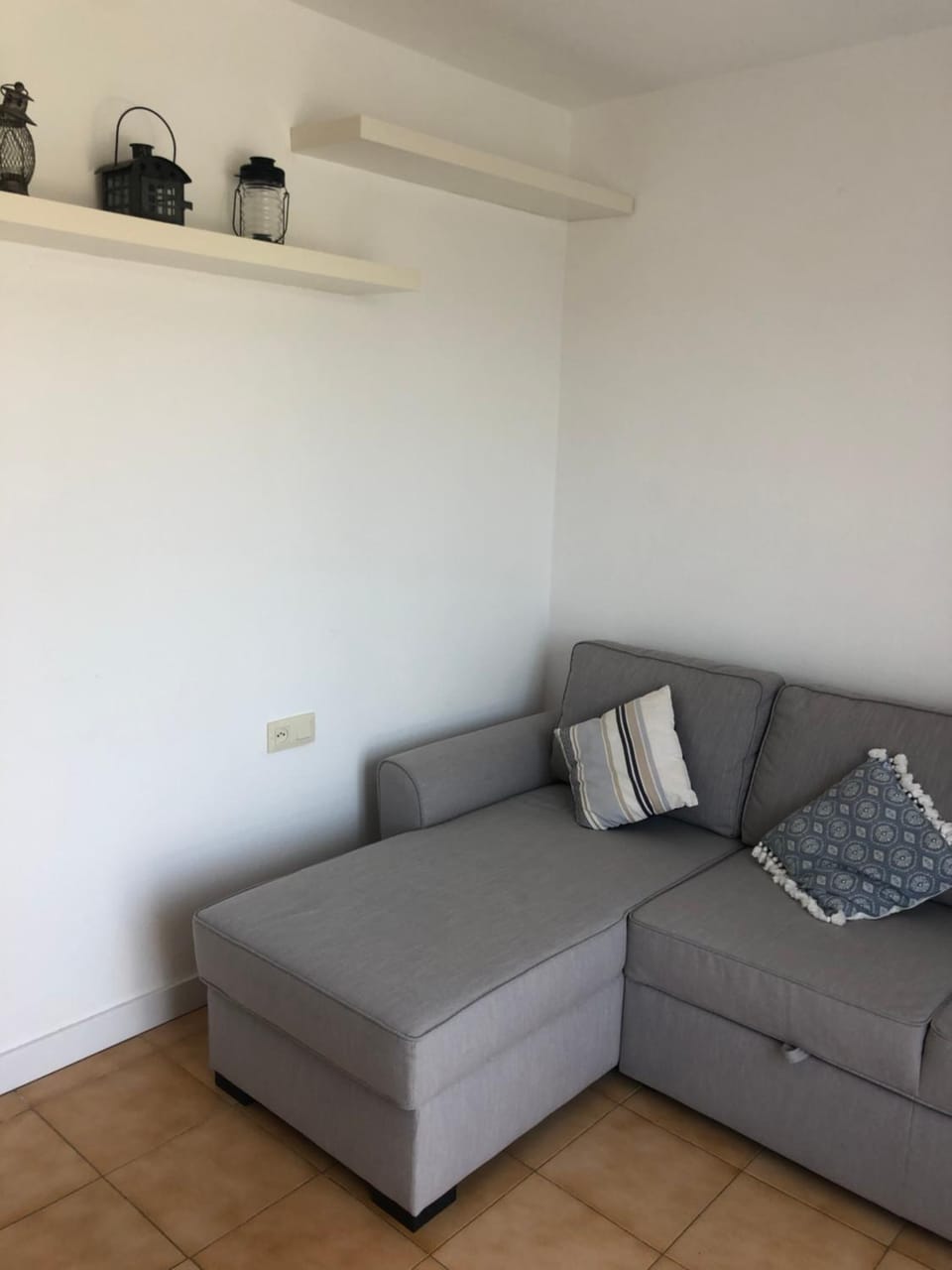 Bed, Living room, Seating area