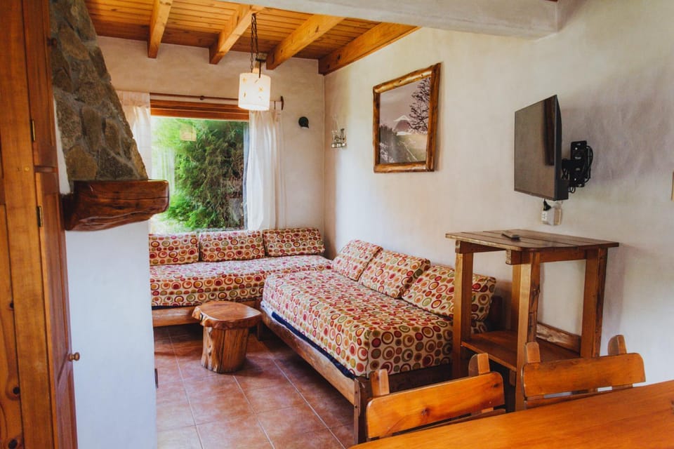 Property building, TV and multimedia, Living room