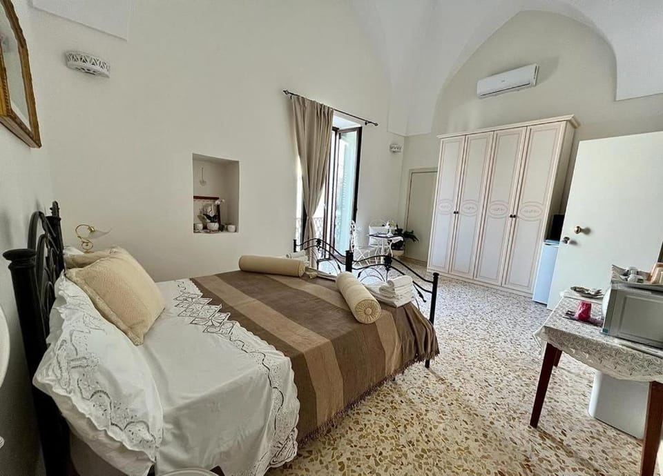 camera matrimoniale centro storico Galatina Bed and Breakfast in Galatina