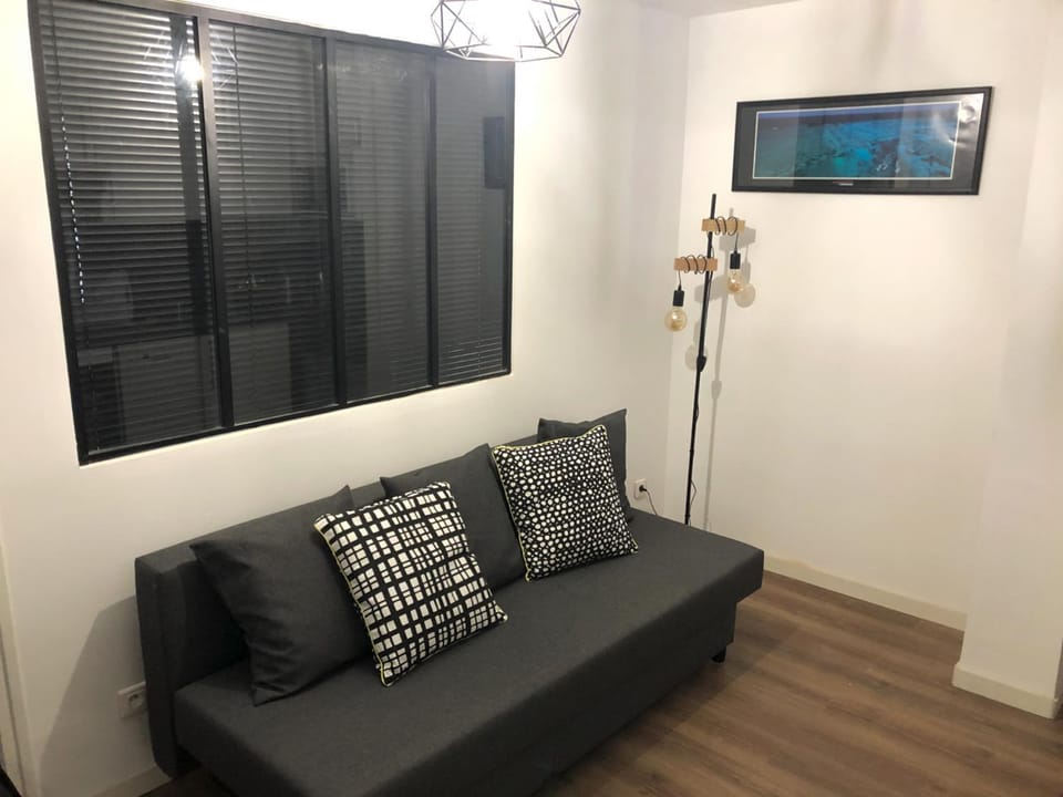 Coffee/tea facilities, Kitchen or kitchenette, Bedroom