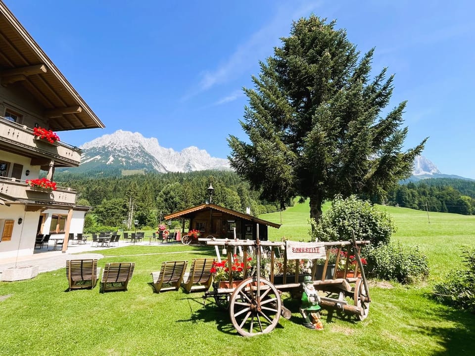 Garden view, Mountain view