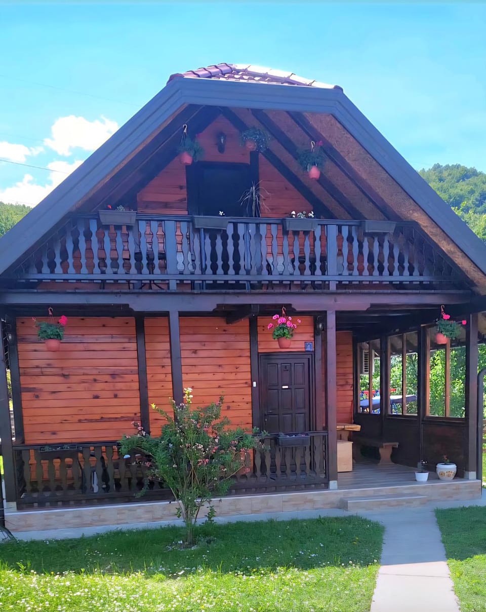 Brvnara Sofiana House in Zlatibor District, Serbia