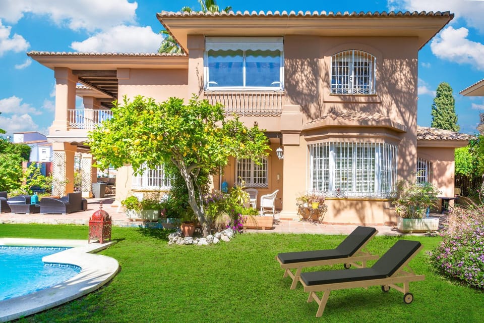 Garden, Swimming pool