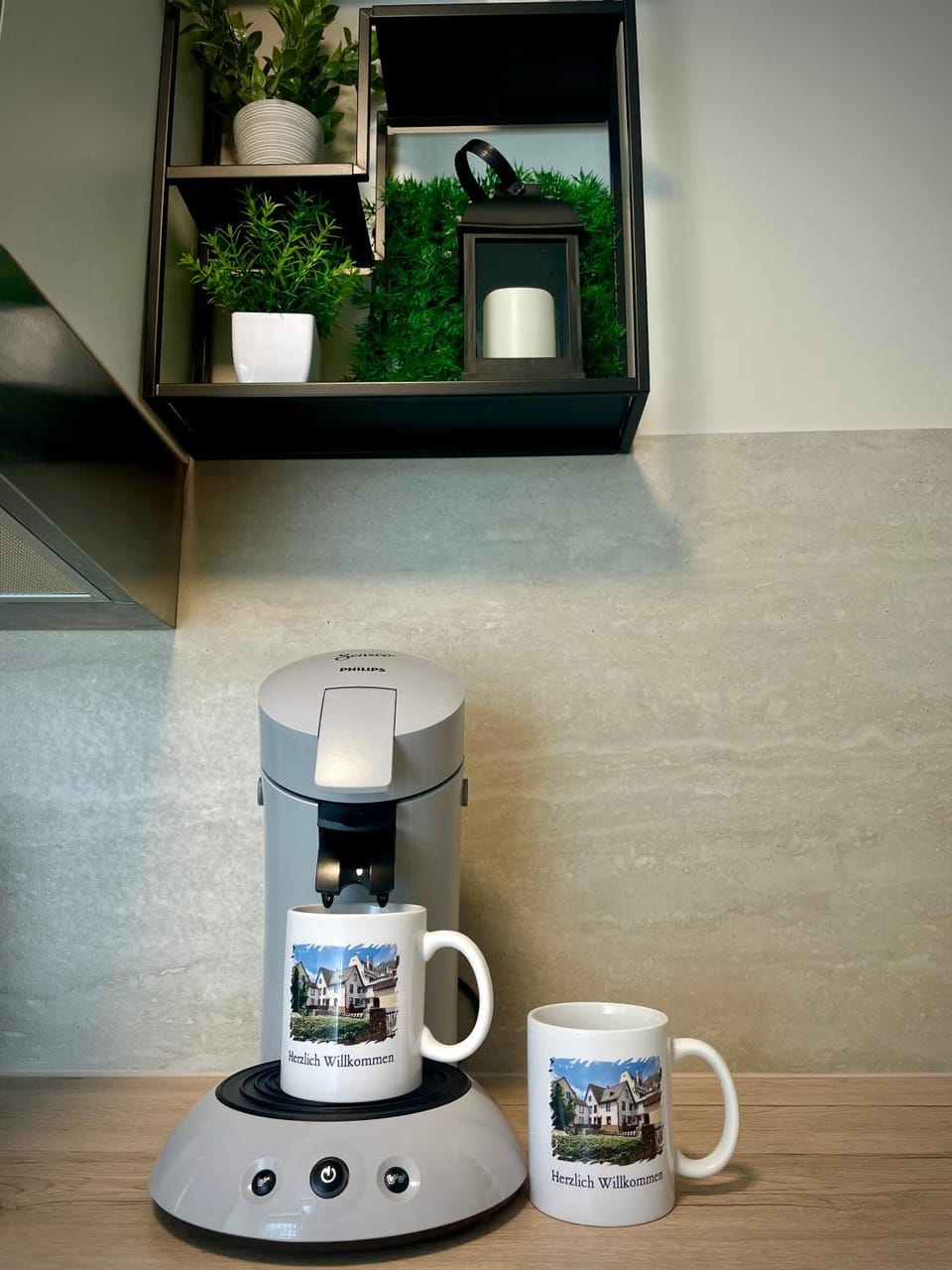 Coffee/tea facilities, Kitchen or kitchenette