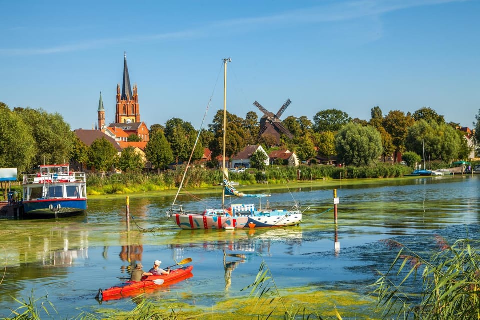 Nearby landmark, Natural landscape, River view