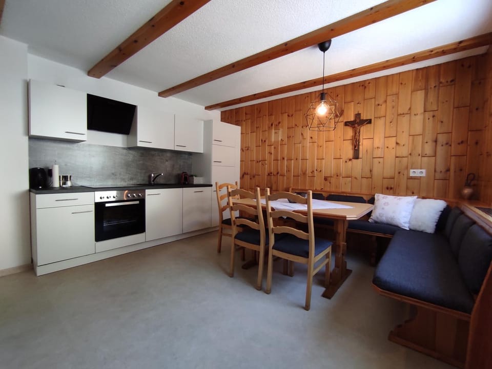 Kitchen or kitchenette, Dining area, kitchen, kitchen