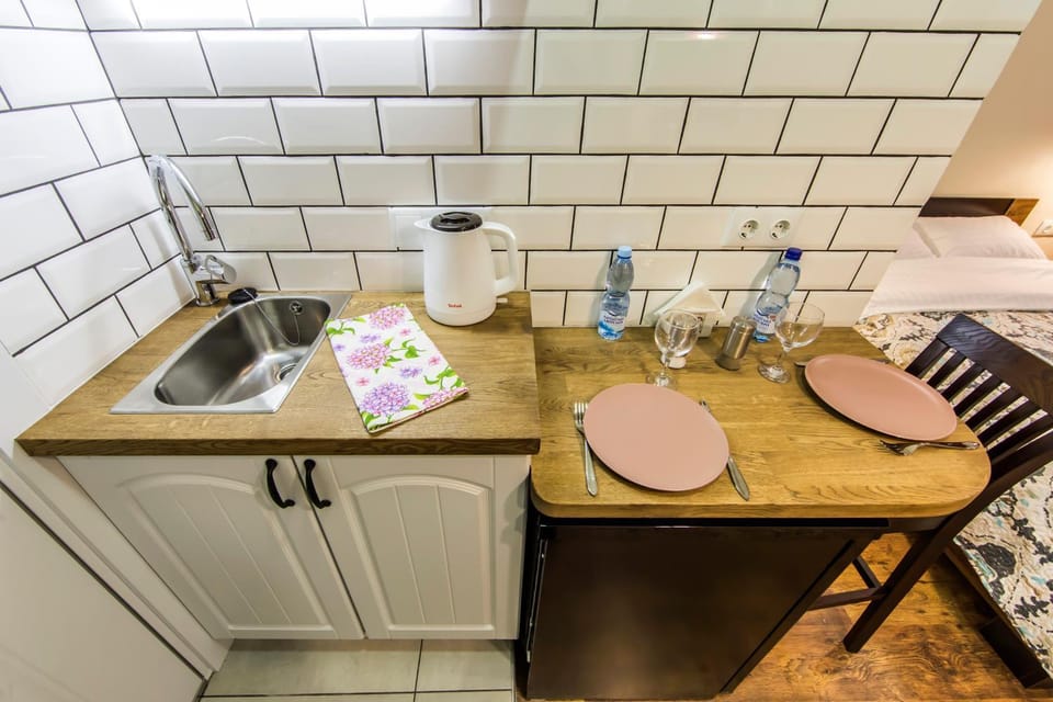 Coffee/tea facilities, Kitchen or kitchenette, Dining area